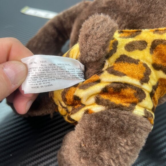 Warner Bros 24K Looney Tunes 10" Plush 1993 Taz Wild Caveman Tazmanian Devil - Picture 7 of 9